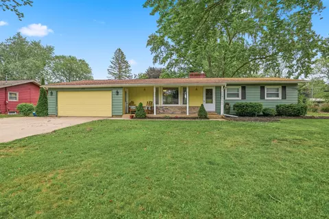 325 N 145th Ave, Holland, MI 49424