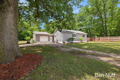 107 N Densmore St, Muskegon, MI 49442