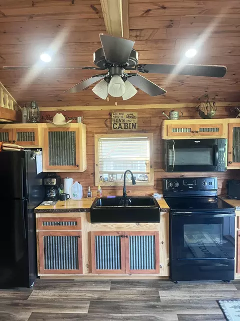 236 W Stone Rd, Deckerville, MI 48427 photo 28