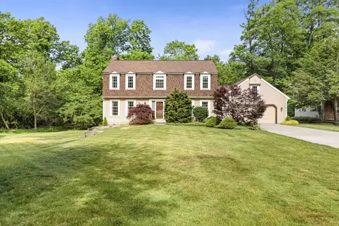 115 Cascade Dr, Battle Creek, MI 49015