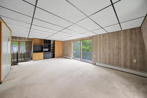 Living - 11255 Case Rd, Brooklyn, MI 49230 photo 4 of 5