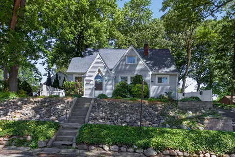 732 Lawrence St, Jackson, MI 49203