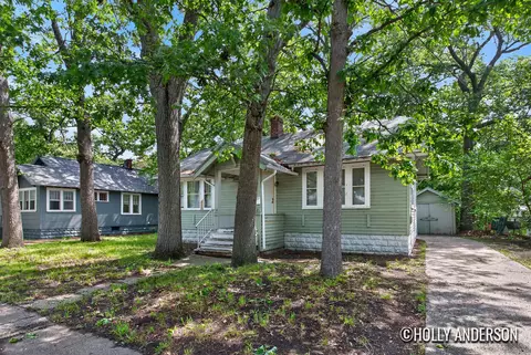 3012 9th St, Muskegon, MI 49444