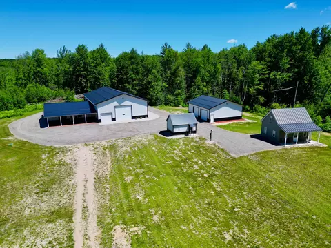 5962 11 Mile Rd, Bitely, MI 49309