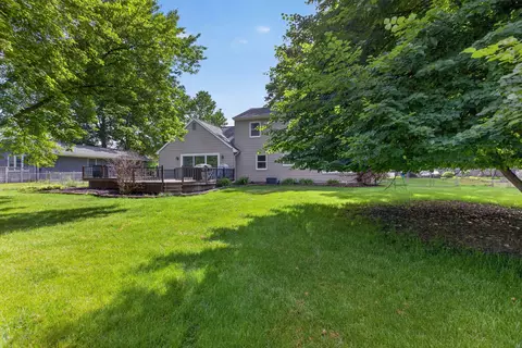 Exterior - 5912 Salabelle St, Jackson, MI 49201 photo 8 of 12
