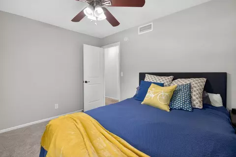 Bedroom - 5912 Salabelle St, Jackson, MI 49201 photo 6 of 6