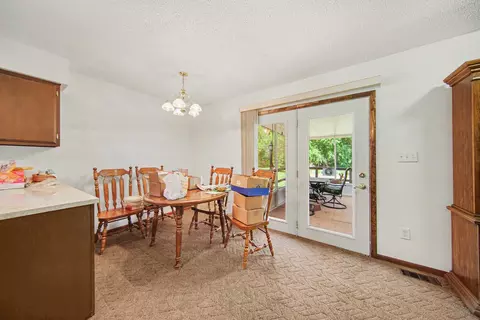 Dining - 4555 Clinton Rd, Jackson, MI 49201 photo 1 of 1