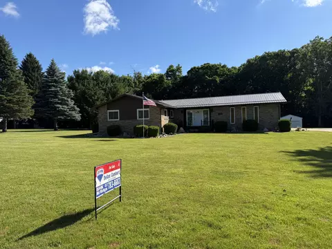 Exterior - 4555 Clinton Rd, Jackson, MI 49201 photo 2 of 10