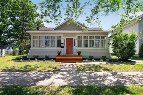 820 Rose Ave, Big Rapids, MI 49307