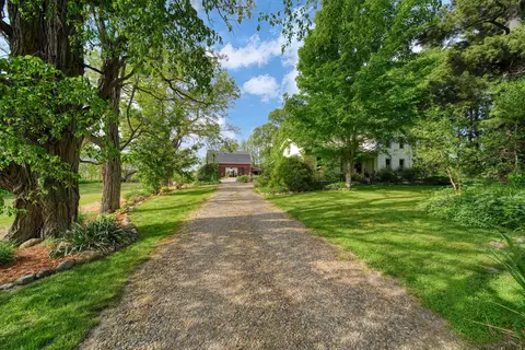 11242 Devereaux Rd, Parma, MI 49269