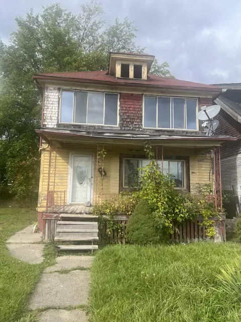 190 Midland St, Highland Park, MI 48203