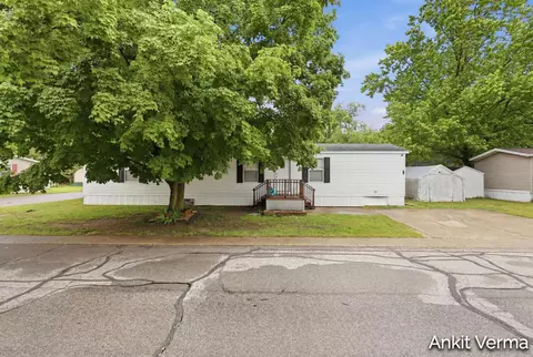 7132 Prestonburg Dr SW, Grand Rapids, MI 49548