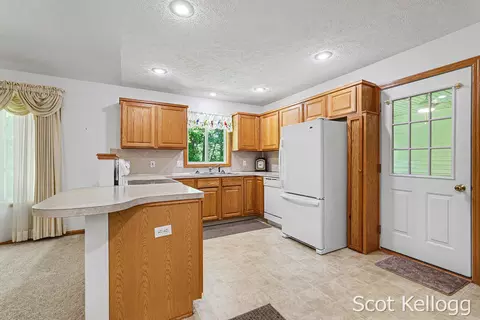Kitchen - 1923 Jack Pine Ct, Dorr, MI 49323 photo 2 of 2