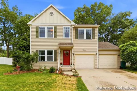 651 Ludington Ave, Portage, MI 49002