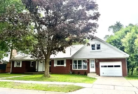 222 East Ave, Fremont, MI 49412