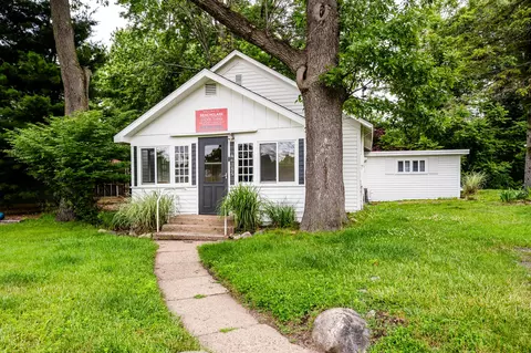 46355 Grand Beach Rd, New Buffalo, MI 49117