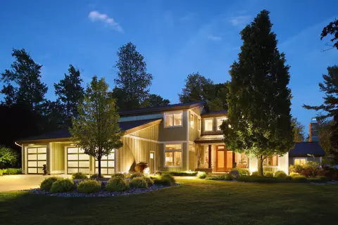 3381 Northshore Dr, Pierson, MI 49339