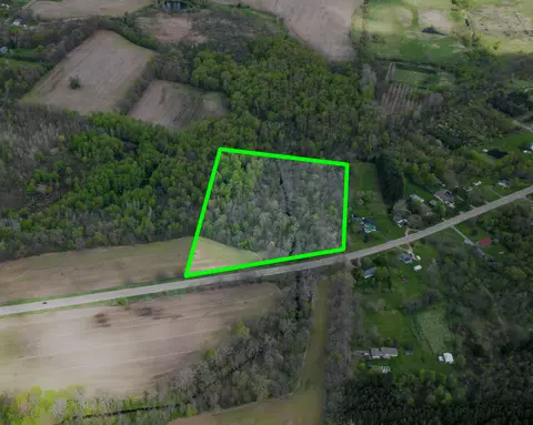 4 Bunkerhill Rd, Jackson, MI 49201