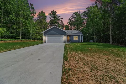 4410 N Pine Ave, Mears, MI 49436