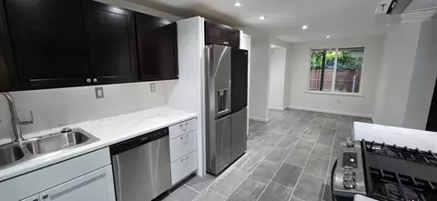 Kitchen - 211 Forest St, Marshall, MI 49068 photo 3 of 5