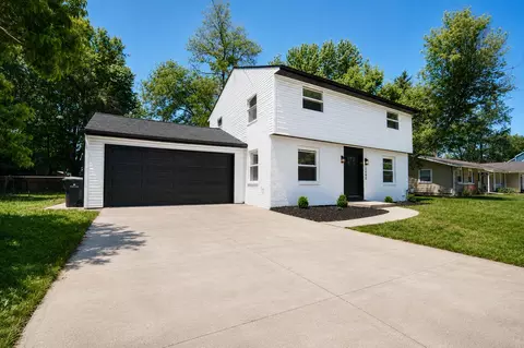2490 Strathmore St, Kalamazoo, MI 49009