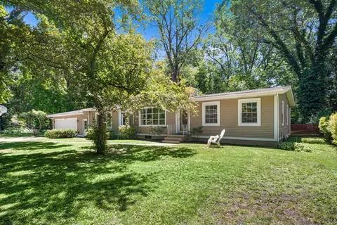 Exterior - 15116 Echo Ct, Spring Lake, MI 49456 photo 2 of 8