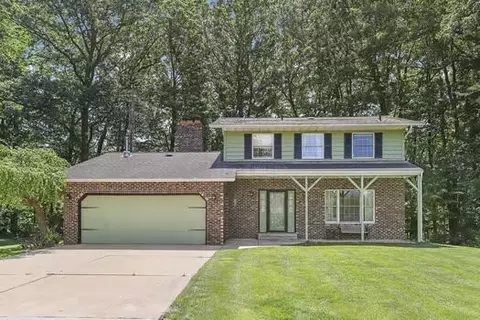 4080 Thar Rd, Coloma, MI 49038