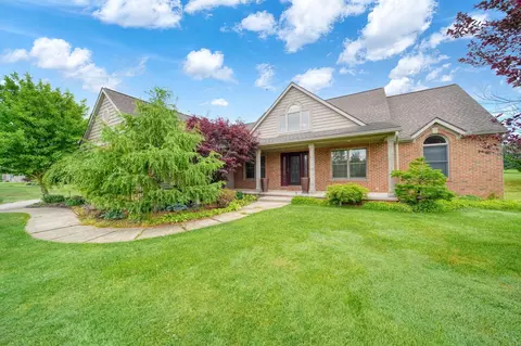 5040 Grande View Ln, Jackson, MI 49201