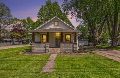 120 Greenfield Blvd, Marshall, MI 49068