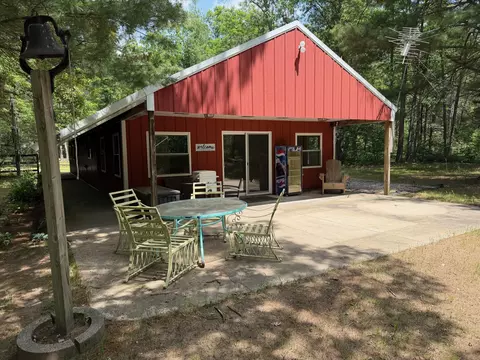 22533 Hoxeyville, Wellston, MI 49689