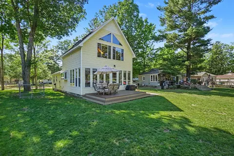 974 S Logan, Hesperia, MI 49421