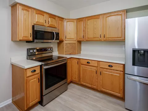 Kitchen - 600 N Drive Dr E, Marshall, MI 49068 photo 3 of 3