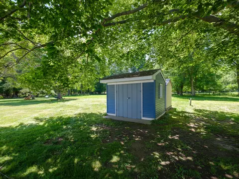 Exterior - 600 N Drive Dr E, Marshall, MI 49068 photo 9 of 14