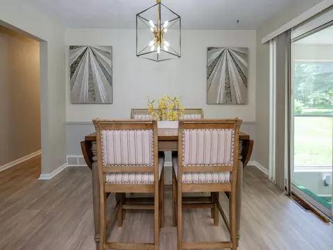 Dining - 600 N Drive Dr E, Marshall, MI 49068 photo 2 of 4