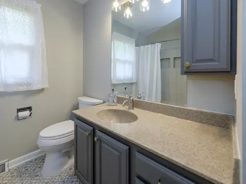 Bath - 600 N Drive Dr E, Marshall, MI 49068 photo 2 of 3
