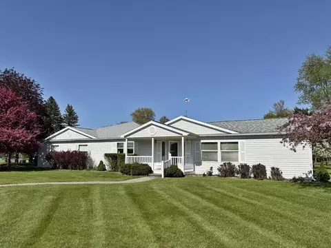 10215 E Royal, Stanwood, MI 49346