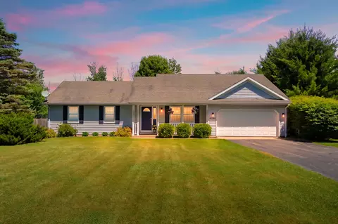 8146 N 27th St, Richland, MI 49083