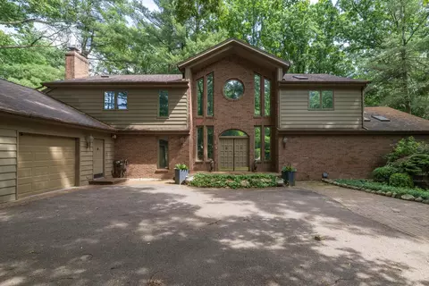 7129 Lakeridge Pl, Kalamazoo, MI 49009