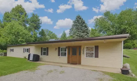 3640 Saint Luke Dr, Jackson, MI 49201
