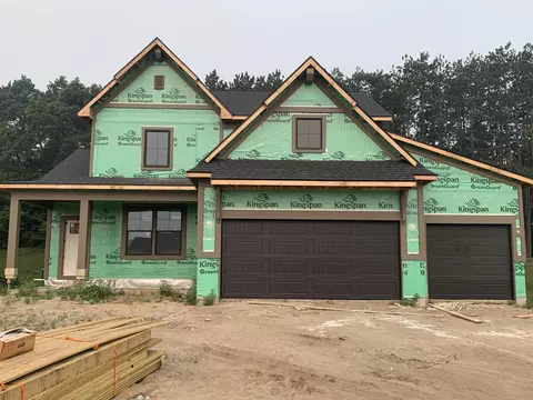 12573 Riverton Rd, Grand Haven, MI 49417