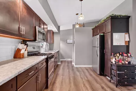 Kitchen - 1990 Oak Leaf Dr, Adrian, MI 49221 photo 3 of 3
