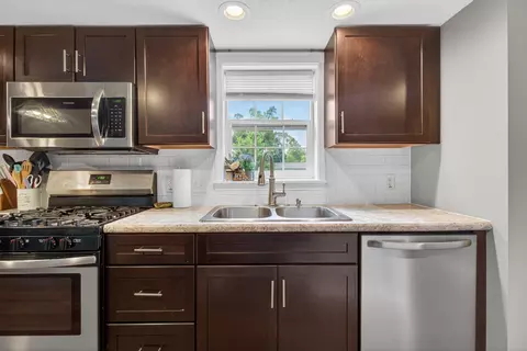 Kitchen - 1990 Oak Leaf Dr, Adrian, MI 49221 photo 2 of 3