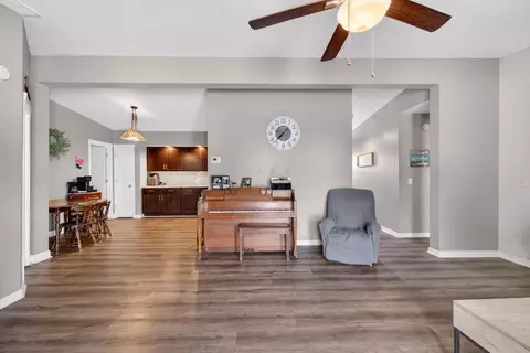 Entry Way - 1990 Oak Leaf Dr, Adrian, MI 49221 photo 1 of 2