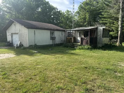 2381 W 36th St, Baldwin, MI 49304