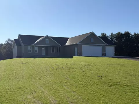 5500 Timberstone Ln, West Olive, MI 49460