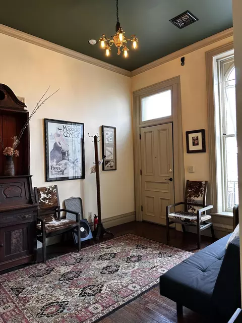 Entry Way - 227 E Michigan Ave, Marshall, MI 49068 photo 3 of 4