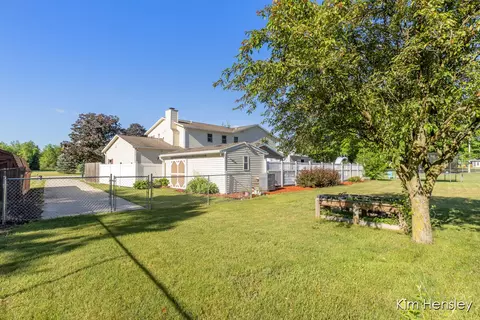 Exterior - 1594 Louva Ct, Belding, MI 48809 photo 11 of 13