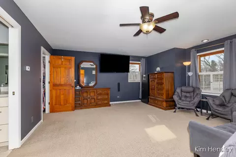 Bedroom - 1594 Louva Ct, Belding, MI 48809 photo 2 of 4
