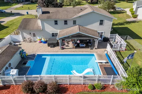 Exterior - 1594 Louva Ct, Belding, MI 48809 photo 1 of 13