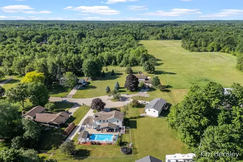 View/Area - 1594 Louva Ct, Belding, MI 48809 photo 2 of 3